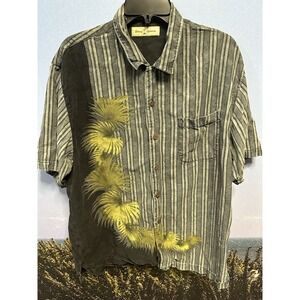 Thommy Bahama Short Sleeve 100% Silk Short Sleeve Large Floral Wood Buttons
